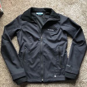 Women’s small Columbia zip up